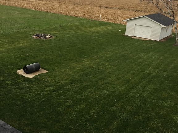 Backyard & 20'x20' barn