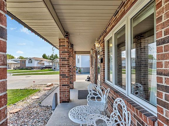 5th image of 3269 Candlewood Cres