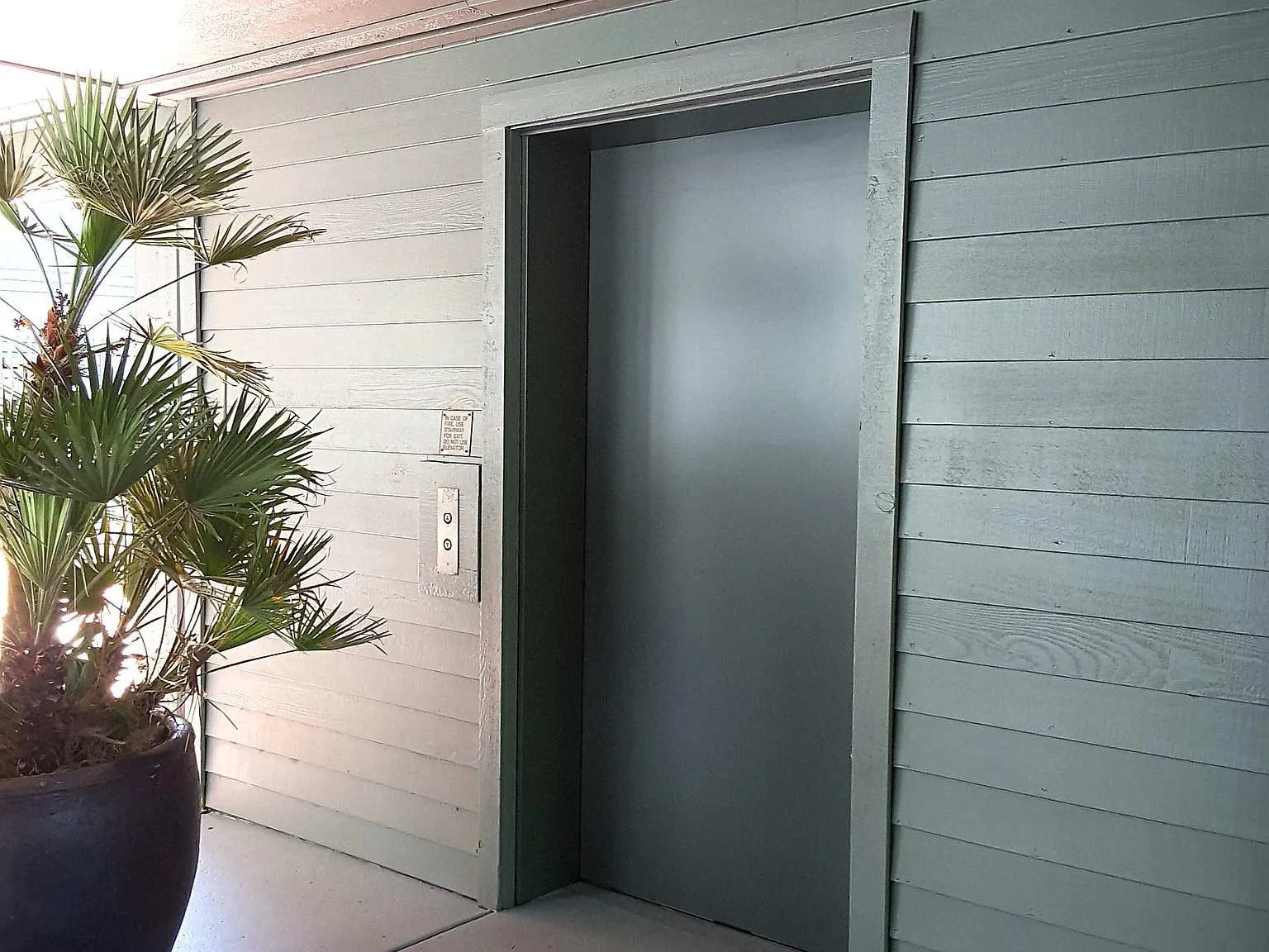1 bed, 1.5 bath, 1184 sqft, $3,000 — Photo 3