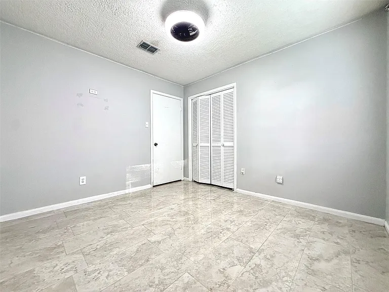 9002 Sabastian Dr — Photo 20