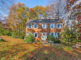 27 Glen Ave, Norwalk, CT 06850