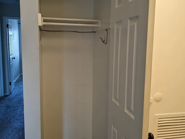 1403 Northgate Sq #32 — Photo 7