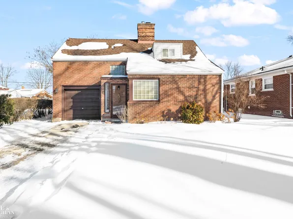22409 Manor St, Saint Clair Shores, MI 48081