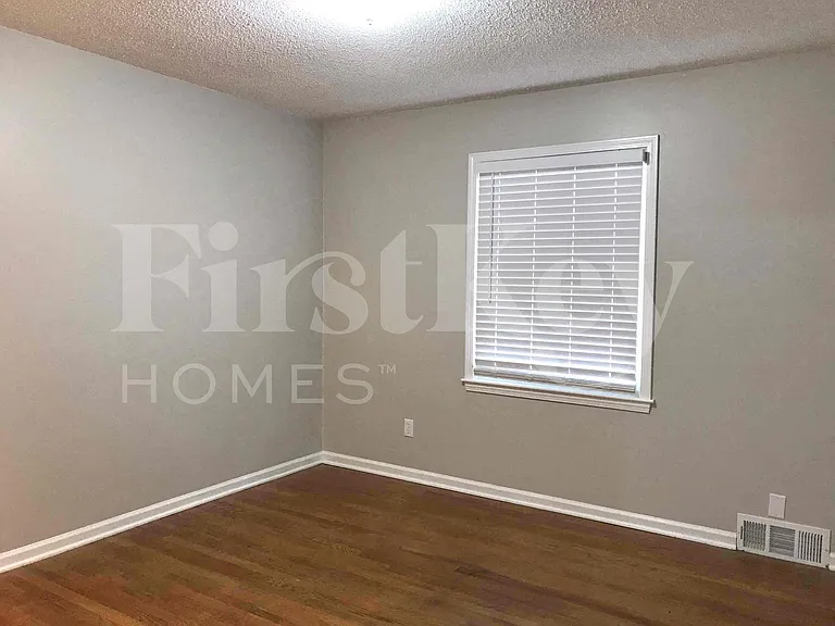 8802 W 95th Ter — Photo 13