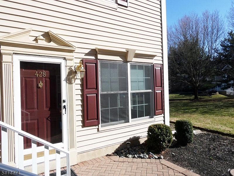 1st image of 428 Azalea Terrace