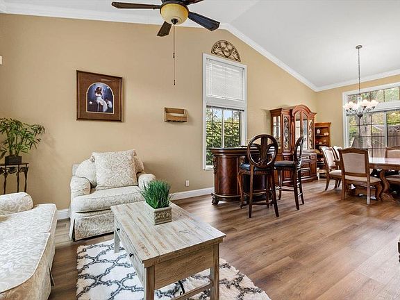 3rd image of 5101 Homeland Ct