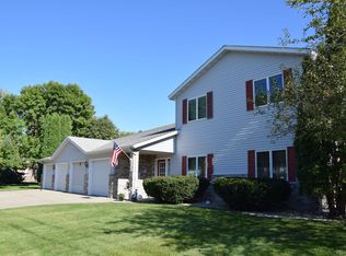 109 Heather Ln APT 3, Mankato, MN 56001