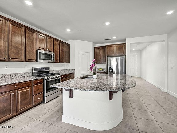 5th image of 3262 Rimini Dr