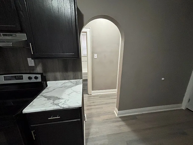 1341 Marshall St #2F — Photo 5