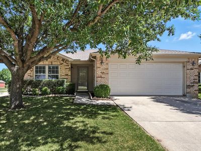 8801 King Ranch Dr, Aubrey, TX, 76227
