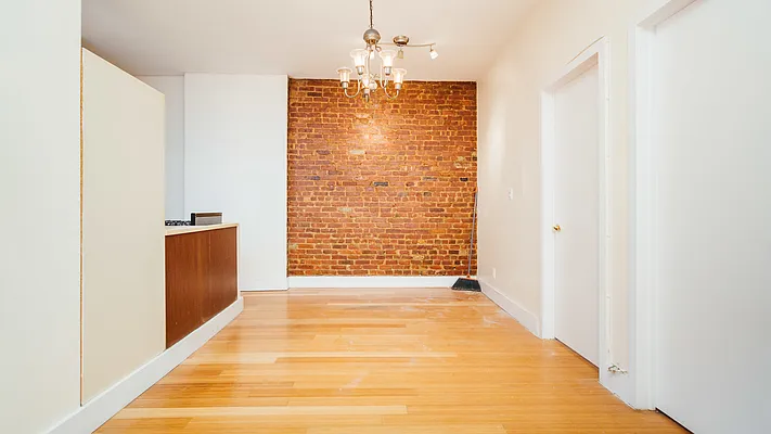 Rented by Nooklyn NYC LLC | media 17