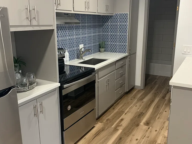 Kitch 3 stagey_08182022
