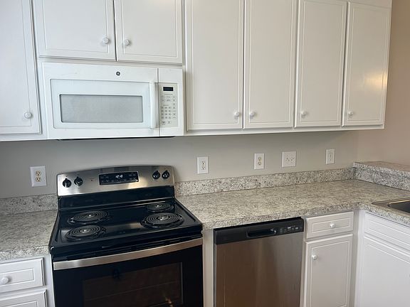 5th image of 2301 Dove Ct