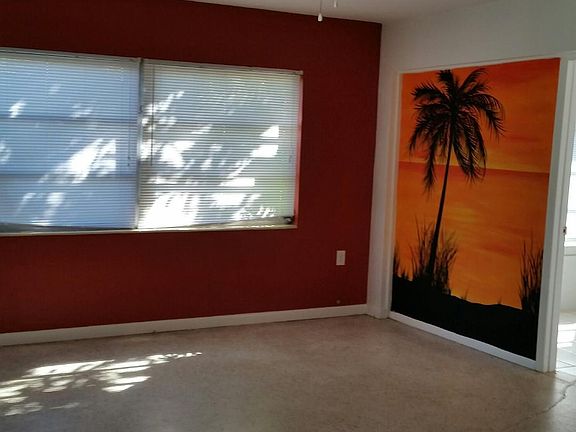 3rd image of 207 Bahia Vista Dr APT 5