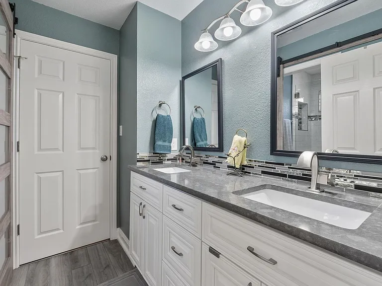 2147 Hilton Head Dr — Photo 20
