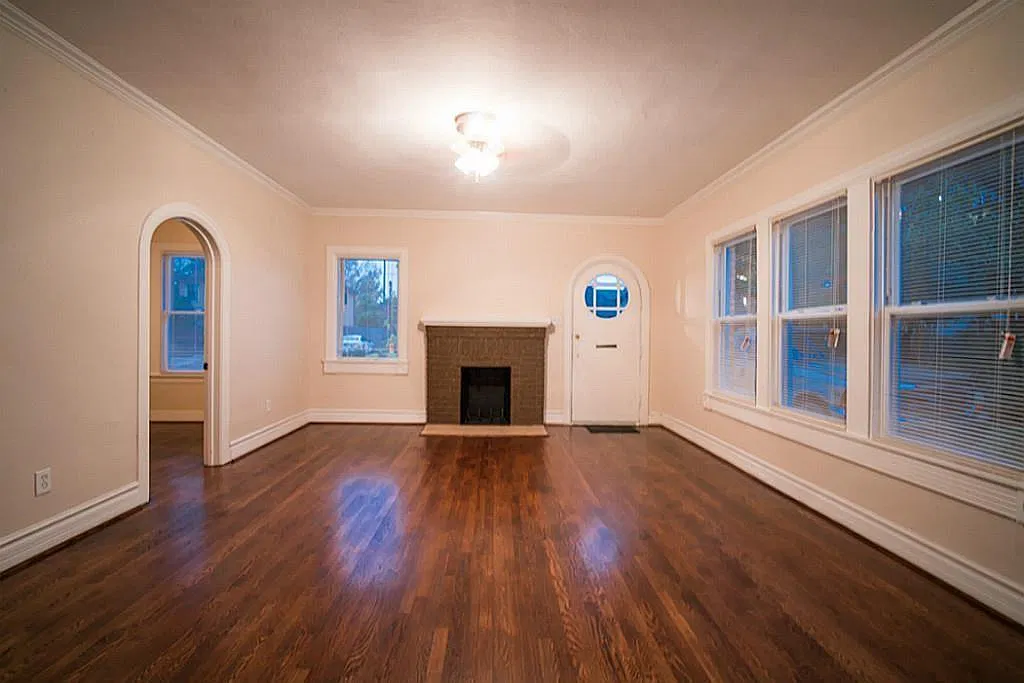 3 bed, 1.5 bath, 1719 sqft, $2,250 — Photo 3