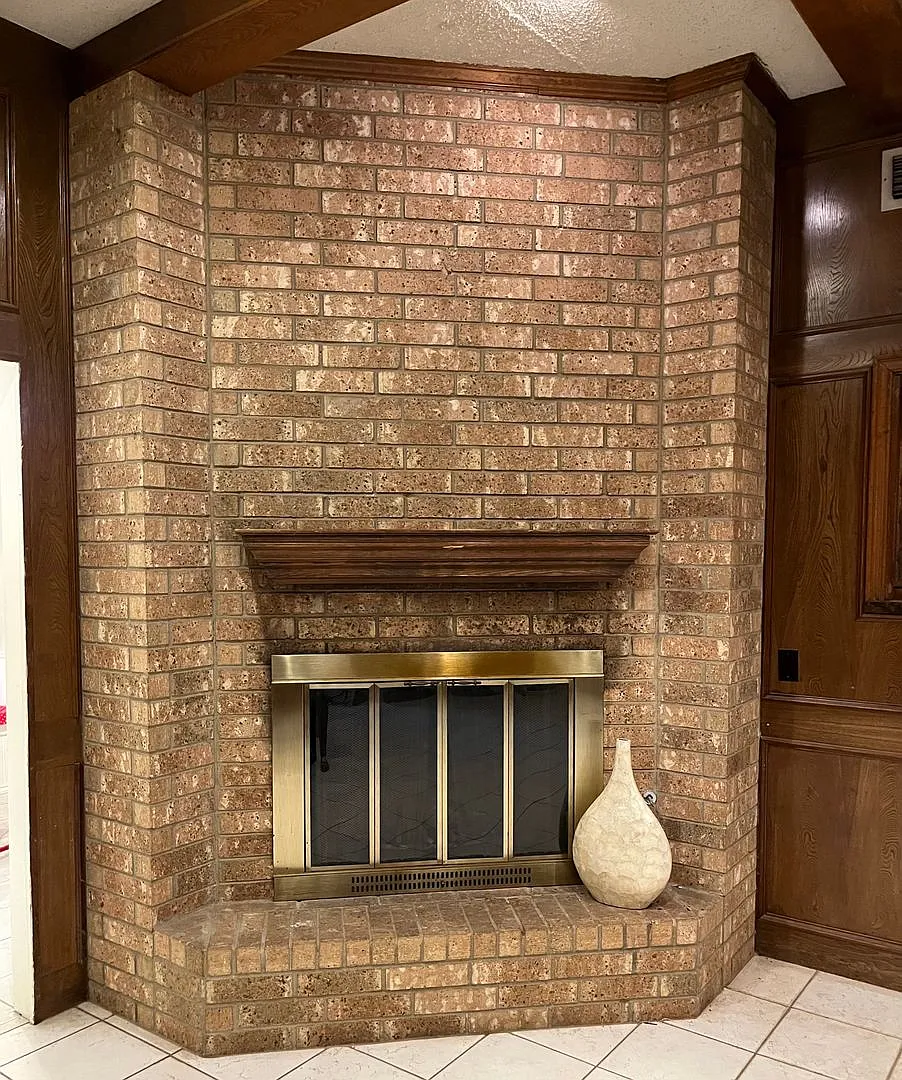 Charming 3 Bedroom Home — Photo 4