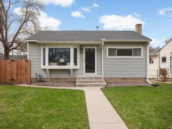 518 10th Ave NW, New Brighton, MN 55112