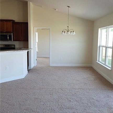 4th image of 811 Chestnut Dr