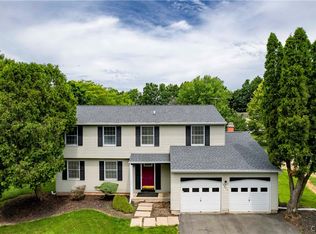 8296 Swallow Path, Liverpool, NY 13090