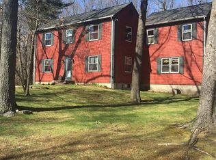 1 Pond View Dr, Warwick, RI 02886