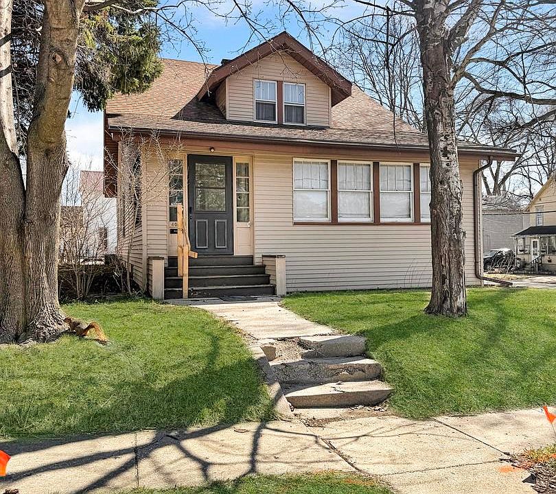 1st image of 405 N Apple Ave