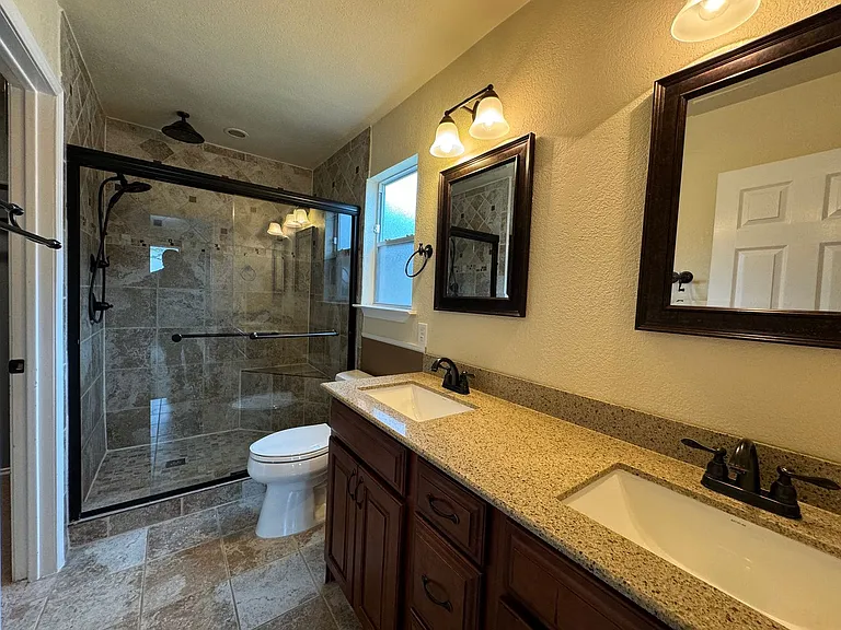 4700 Causeway Ct — Photo 10