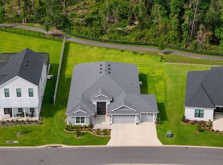 2628 Vlasto Ln, Okahumpka, FL 34762