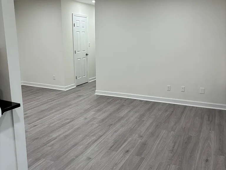 6435 Richmond Hwy #302 — Photo 23