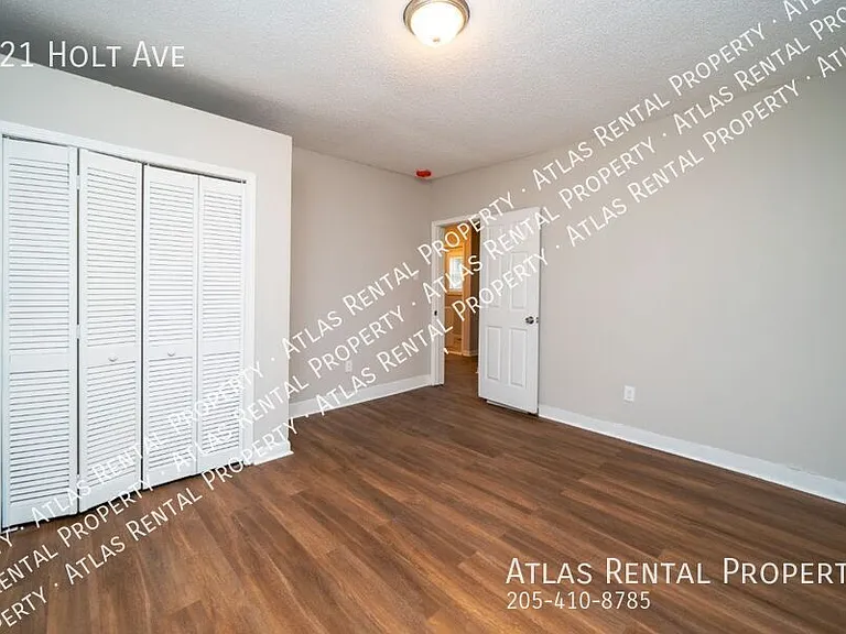 121 Holt Ave — Photo 16