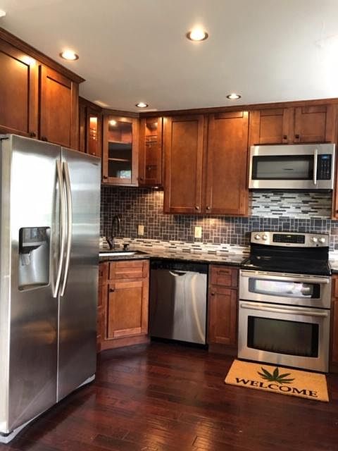 1st image of 990 Kiely Blvd