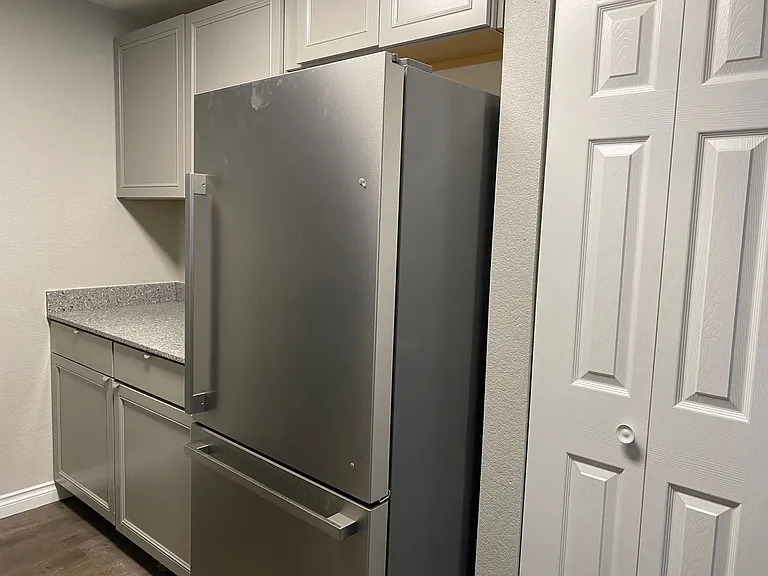 Westwood Apartments — Photo 135