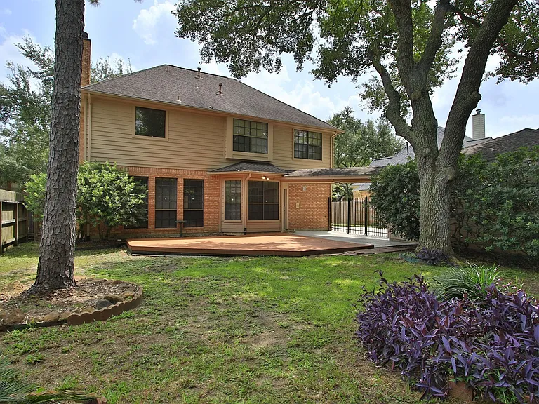 13618 Shadow Falls Ct — Photo 46