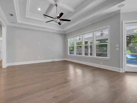 4th image of 9240 Shoal Creek Dr