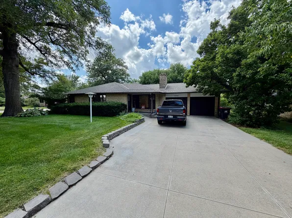 435 S Cotner Blvd, Lincoln, NE 68510