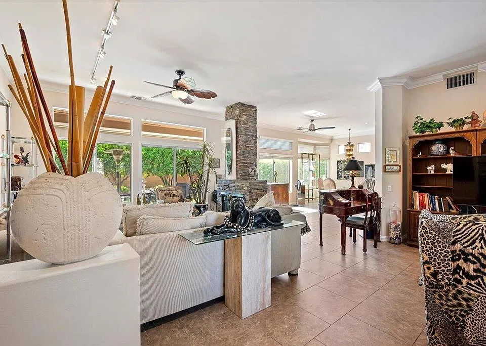 78561 Autumn Ln