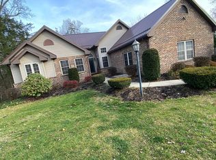 2859 Hedrick Ln, Ashtabula, OH 44004