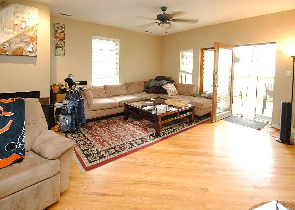 1st image of 3142 N Southport Ave #1R