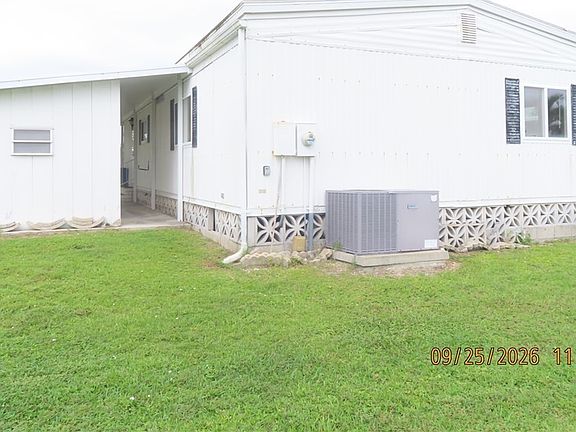 3rd image of 288 Cape Sable Dr
