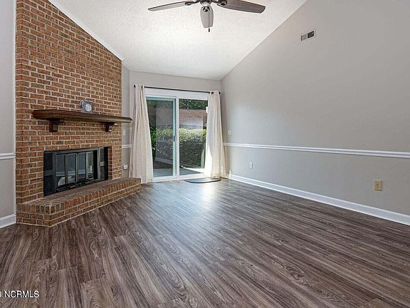 5th image of 1868 Quail Ridge Rd APT D