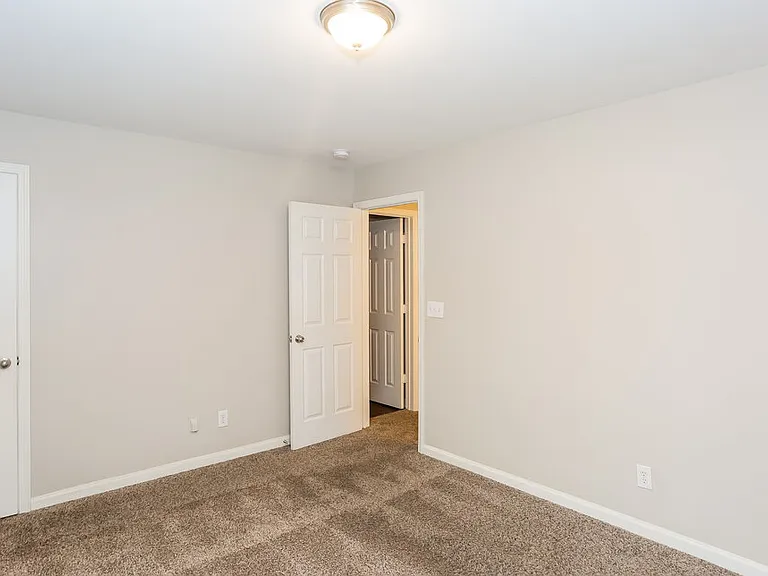 7028 Indian Ridge Ln — Photo 13