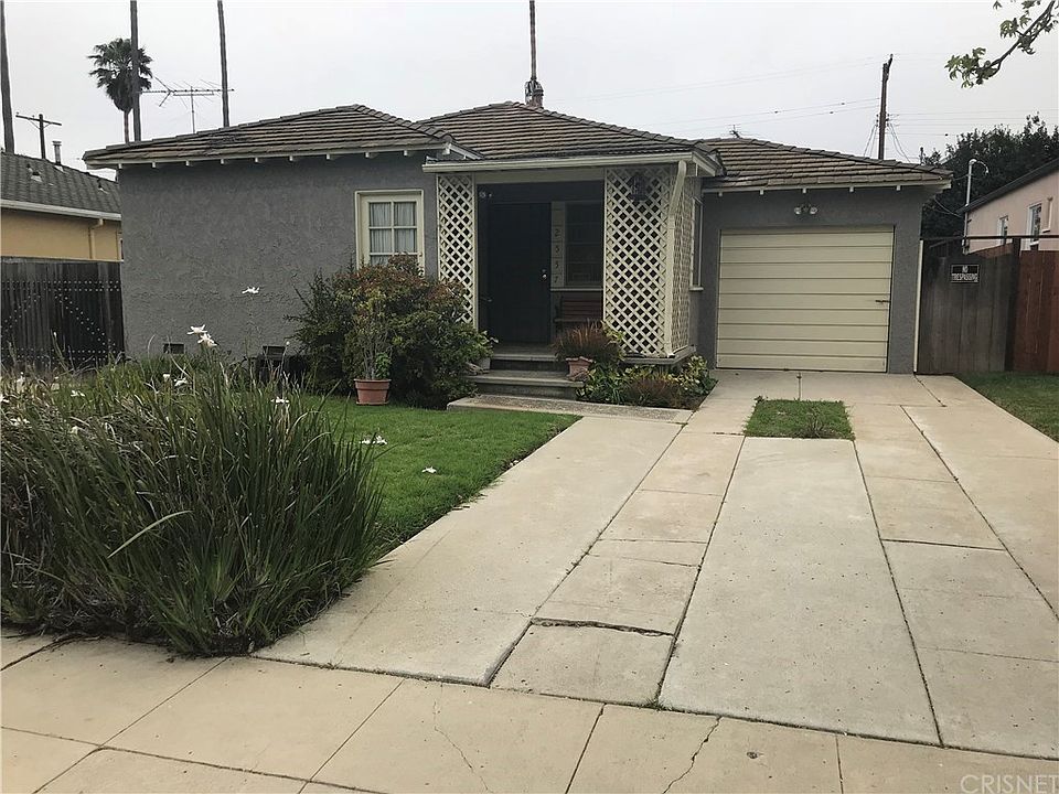 1st image of 2557 Tilden Ave