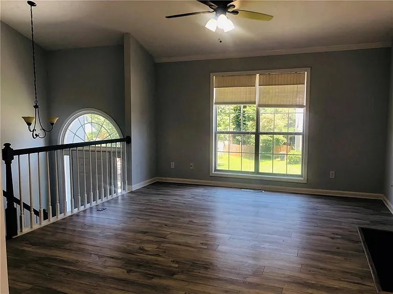 1012 Marina Trace Dr — Photo 2