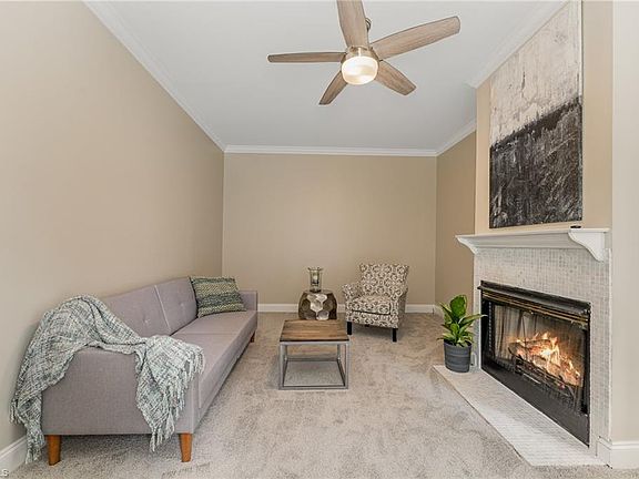 5th image of 1706 Buffalo St