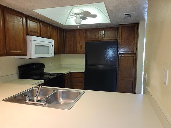 4th image of 2464 Summerfield Way #2464