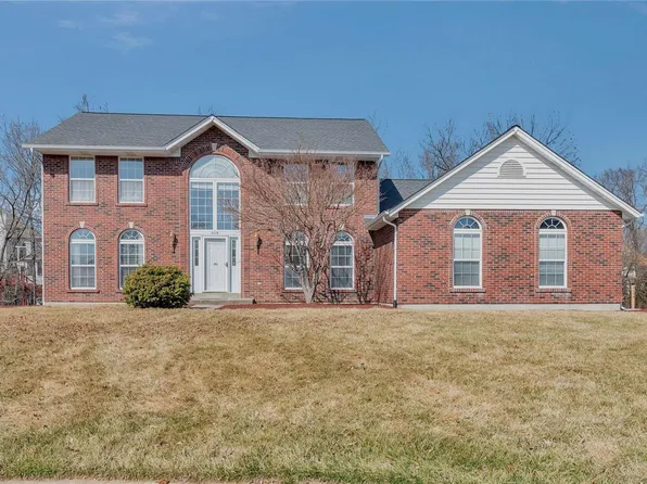 5208 Shetland Dr, Weldon Spring, MO 63304