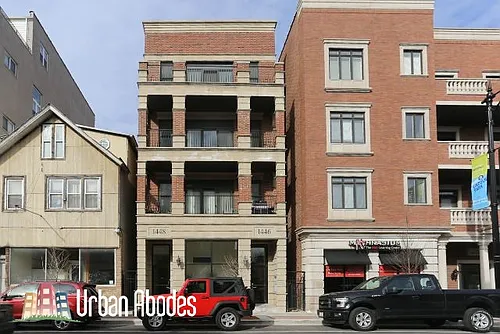 1446 W Fullerton Ave #BASEMENT Photo 1