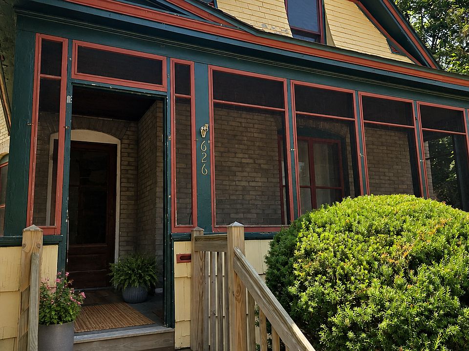 1st image of 626 Vine St