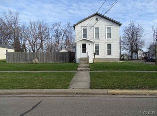 423 E Hunt St, Adrian, MI 49221