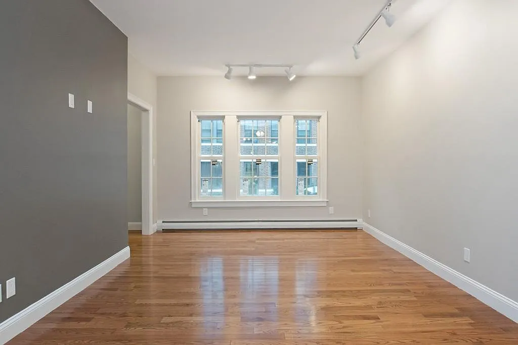 4 bed, 1568 sqft, $4,500 — Photo 3